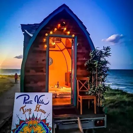 Οργανωμένο κάμπινγκ Fairytale Tiny House On The Beach *