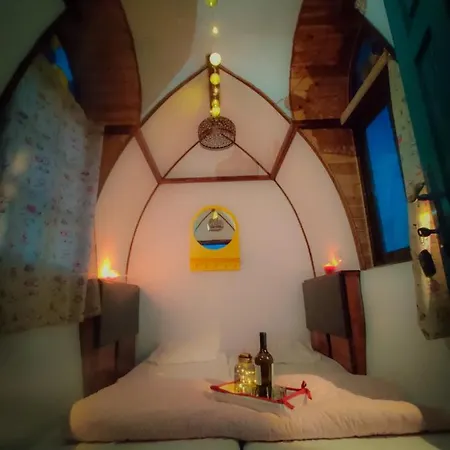 Οργανωμένο κάμπινγκ Fairytale Tiny House On The Beach *